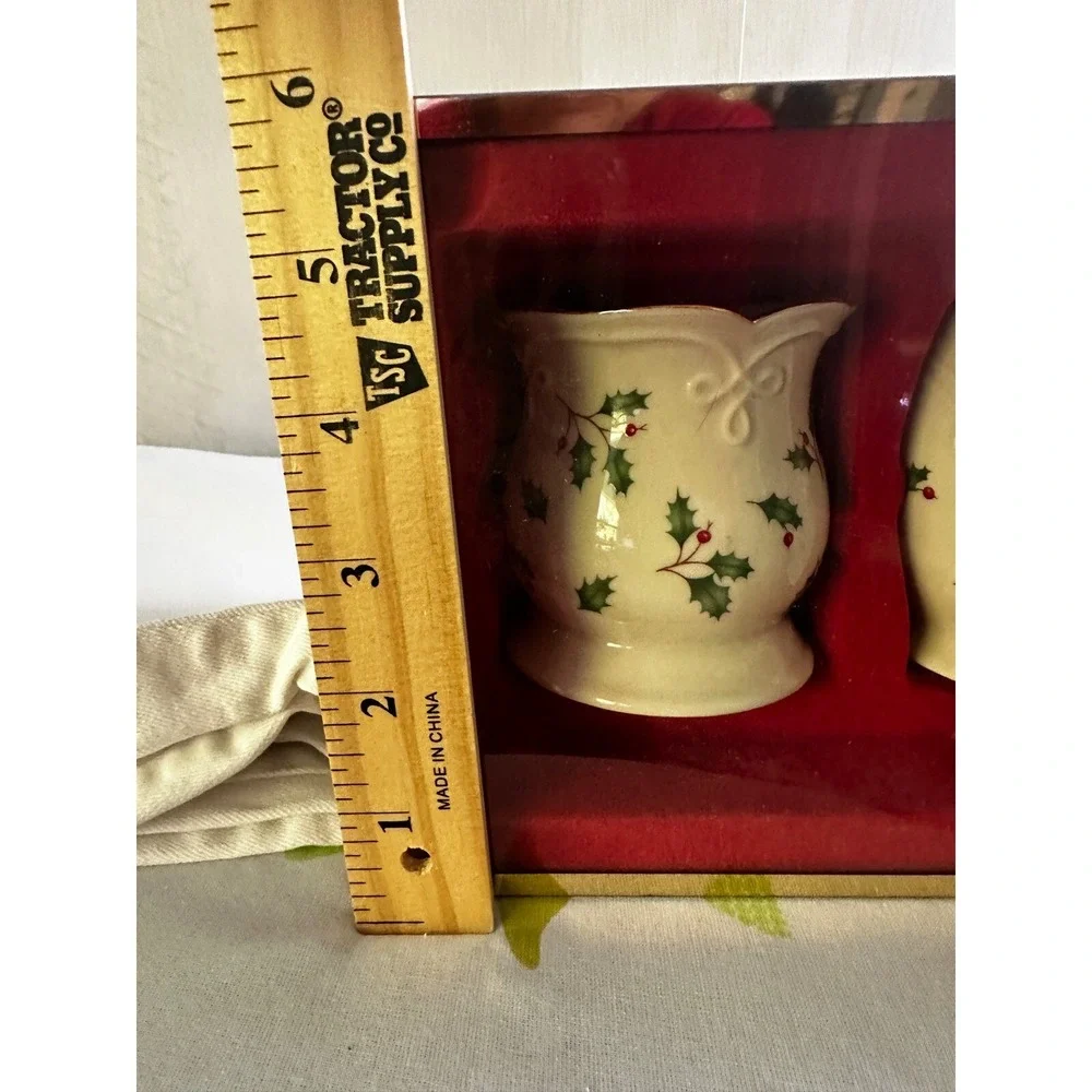 Lenox Holiday Bud Vases Set of 3 Christmas Holly Berries Floral‎ Decor